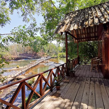 Tadlo Lodge Beng Exterior photo
